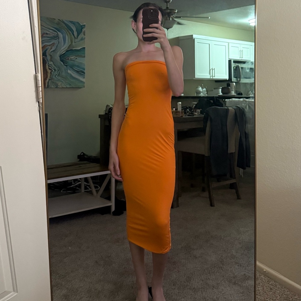 MESHKI Strapless Bodycon Midi Dress - Orange